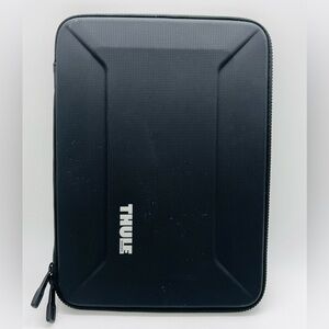 Thule Gauntlet 13” Black Protective Laptop Hard Case